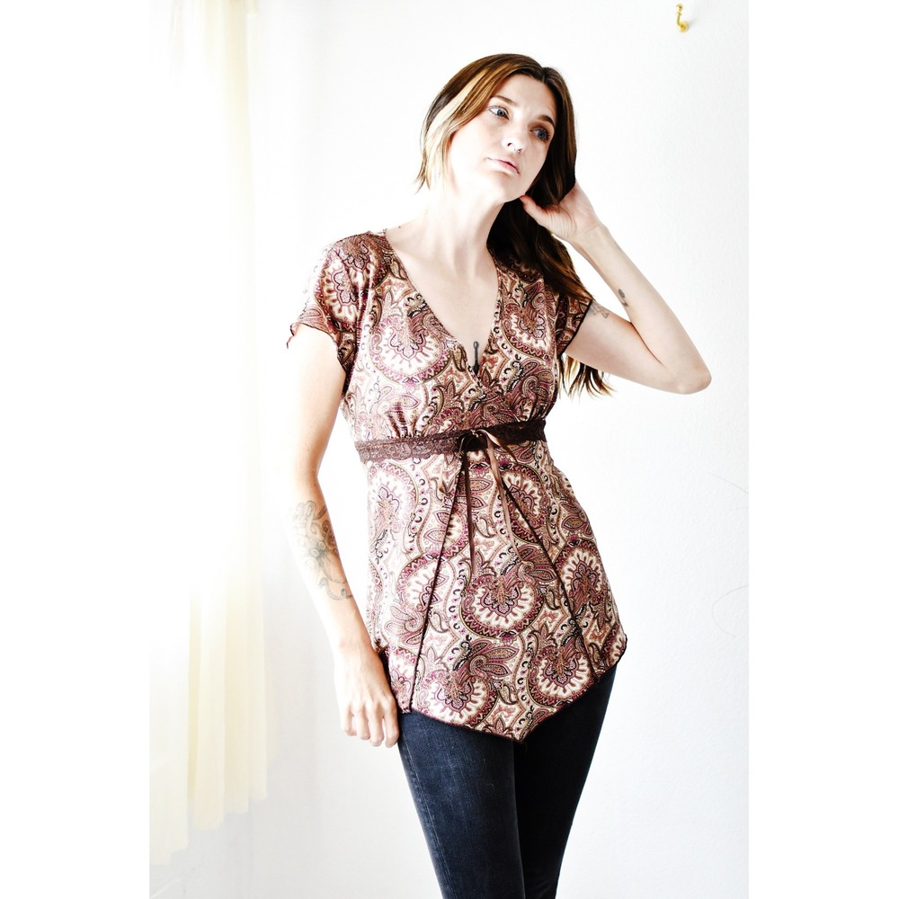Julie's Closet Maternity Top Womens Medium Brown Paisley Handkerchief Hem Boho